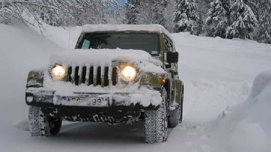 Tips-for-starting-car-in-cold-weather