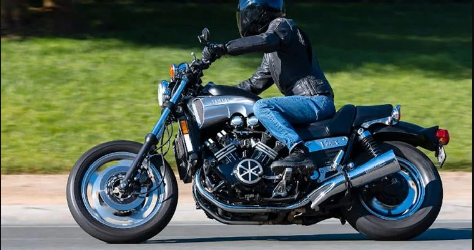 Yamaha V-Max با موتور 1.7 لیتری