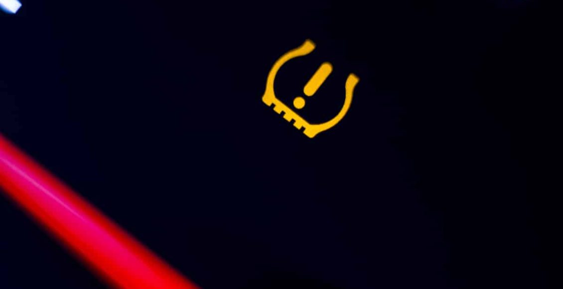 چراغ فشار تایر