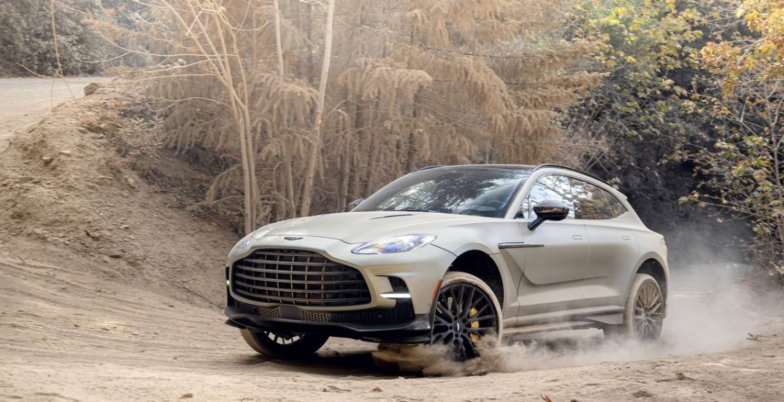 Aston DBX 707