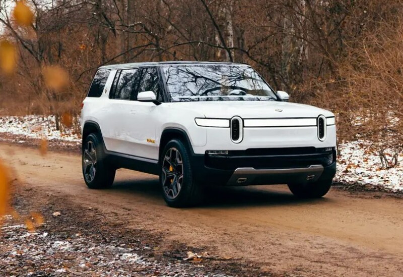 Rivian R1S